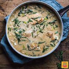 Creamy Chicken And Leeks gambar png