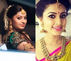 5 reasons why sneha saree style is