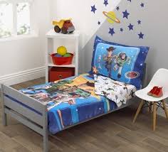 Toy Story Team Toy Toddler Bedding Set