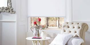 Can White Blinds Be Blackout English