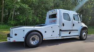 the best freightliner hauler body