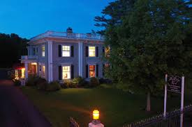 Ventfort hall mansion and gilded age museum and shakespeare and company are also within 10 minutes. Gateways Inn Restaurant Rehearsal Dinners Bridal Showers Parties The Knot
