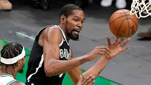 Kevin wayne durant was born in 1988 in washington d.c. Nets Kevin Durant To Fans After Kyrie Irving Water Bottle Incident Grow The F K Up Fox News