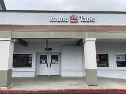 round table pizza restaurant
