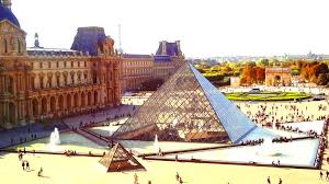 louvre museum pyramid paris attractions