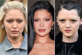 bleached eyebrows at paris fashion week