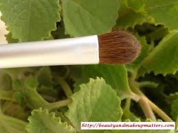 faces canada eye shadow brush review
