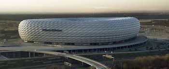 The stadium currently has a capacity of 71,137. Allianz Arena Data Photos Plans Wikiarquitectura