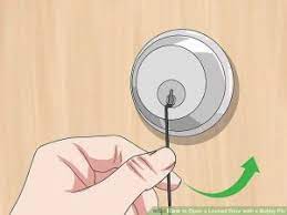 how to unlock a door with a bobby pin