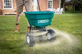 lawn spreader questions how to choose