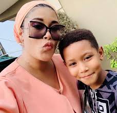 This video of actress adunni ade's first son weeping as he said a heartfelt prayer for her at her birthday dinner is getting nigerians all emotional on social media. Divine Entertainment Anayodivine Twitter