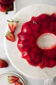 strawberry cream jello bundt cake
