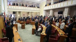 The minister has already told sunday's newspaper jdd that economic growth is now likely to be 5.0% instead of the previously believed 6.0%. Croatian Mps Bring Motion Of No Confidence Against Economy Minister Euractiv Com