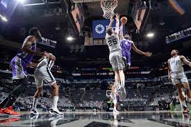 They'll host a veteran san antonio spurs team that is. Sacramento Kings Get Boost From New Guys Earn Fifth Straight Win Sactown Royalty