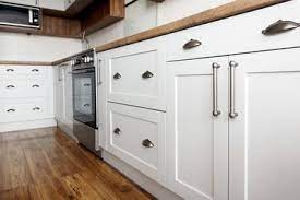 how to clean laminate kitchen cabinets