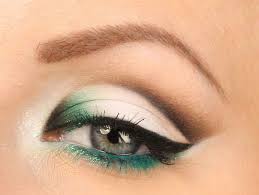 green party makeup cut crease
