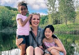 Filming love scenes is sooo awkward for actors. Katherine Heigl Says Talking To Her Black Daughter About Racism Will Break A Piece Of Her Beautiful Divine Spirit Entertainment News Asiaone