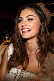 Phoebe Tonkin - Page 2 Images?q=tbn:ANd9GcSBSsAl663ORdcg7iXXnHV09dEWv6h4h21j25a92iuOm9OhSFim