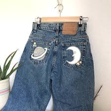 4| draw your design on to the denim with a lead pencil. Acrylic Paint Jean Pocket Painting