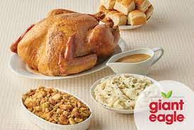 The meal also comes with a choice of three holiday side dishes such as brussels sprouts with chestnuts and dried cherries. Thanksgiving Meals Online Giant Eagle