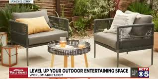 Outdoor Living Entertainment Space