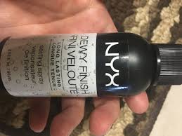 nyx cosmetics dewy finish setting spray