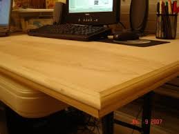 15 easy designs for a diy desk long gone are the days when desks were reserved for the classroom or the office. How To Build Your Own Desk Computer Desk Plans Pt Money