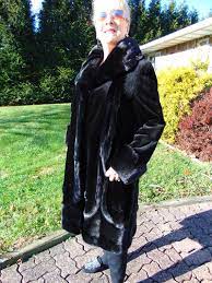 Ladies Real Mink Fur Coat Sz 12 Black