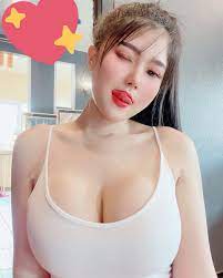 Kanyanat started posing when she was at university, and her first photos with her cute face, thai student uniform, and busty top quickly took . Ana Lilgxrls Twitter