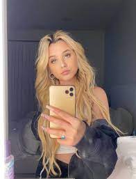 His sister is an instagram star, model, singer, and reality star. Meet Alabama Barker 5 Things You Didn T Know About Travis Barker S Daughter Capital