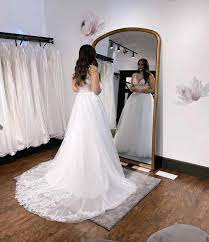 wear to try on wedding dresses