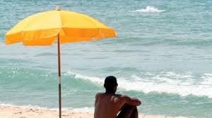 Цени като от татовото време за наемане на чадър на плажа ще прилага от това лято концесионерът на ивицата на къмпинг „нестинарка край царево. Ot 0 36 Do 8 Lv Taksa Za Chadr Po Shest Yuzhni Plazha Webcafe Bg
