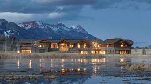 226 acre ranch in wyoming with mansion
