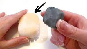 clean a dirty and sticky kneaded eraser