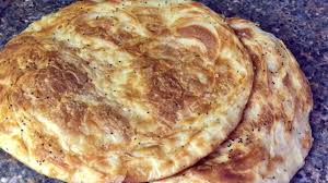 خبز القمط اليمني خبز هش و طري و مقرمش خبز رائع جداً اكله يمنيه شعبيه مشهورة تقدم في الفطور أو على مائده الغداء و تؤكل مع العسل و يفضل اكلها. Ø§Ù„Ø±Ø´ÙˆØ´ Ø§Ù„ÙŠÙ…Ù†ÙŠ Ù„Ø§ÙŠÙ‚Ø§ÙˆÙ… Yemeni Rashosh Delicious Youtube