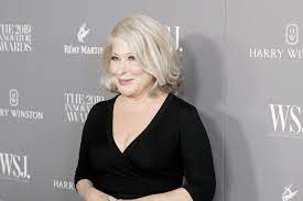 Bette Midler Apologizes After Being ...