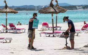 foreign tourist arrivals in spain hit