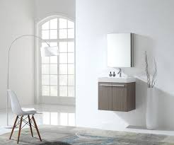 maximizing small bathroom vanity space