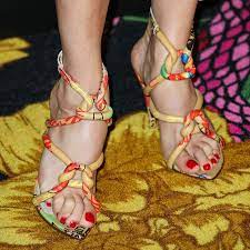 Juliette Lewis Feet (10 photos) - celebrity-feet.com