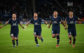 Ander herrera (paris saint germain) is shown the yellow card for a bad foul. Rb Leipzig Vs Paris Saint Germain Prediction Preview Team News And More Uefa Champions League 2021 22