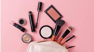 five makeup essentials that everyone