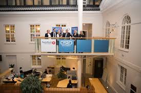 Oslo) is a stock exchange within the nordic countries and offers norway's only regulated markets for securities trading today. Sparebank1 Sparebanken Hedmark Richard Heiberg I Sparebank 1 Ostlandet Na Er Vi Pa Bors