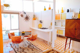 decorating in midcentury modern style