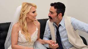 Oyuncu Mustafa Üstündağ ile Sabah yazarı Tuba Kalçık evlendi