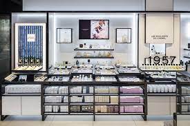 fragance beauty airport boutique
