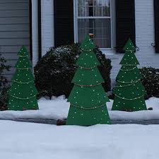 How To Make Holiday Tree Yard Decor