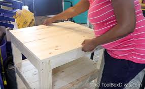 If you're someone who just can't get used to the idea of using. Simple Diy Planer Stand Toolbox Divas