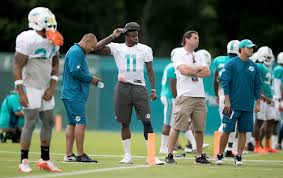 Miami Dolphins Wr Devante Parker Still Out With Hamstring
