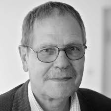 Dr. Claus Offe. ist Professor für politische Soziologie an der Hertie School ...