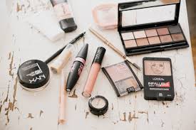 daily makeup routine with